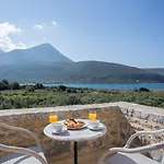 Porto Vitilo Boutique 3* Karavostásion