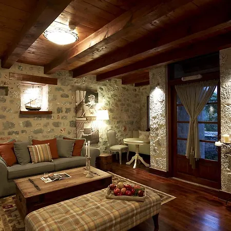 Hotel Porto Vitilo Boutique Karavostasi (East Mani)