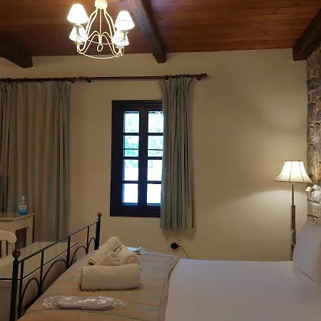 Porto Vitilo Boutique 3* Karavostasi (East Mani)