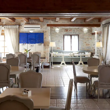 Hotel Porto Vitilo Boutique 3*