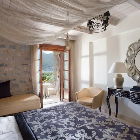 Porto Vitilo Boutique Hotel 3*