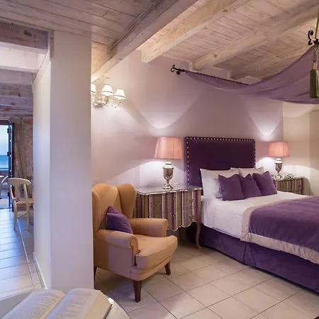 Porto Vitilo Boutique Hotel