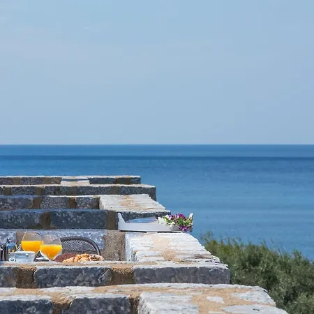 Porto Vitilo Boutique Hotel Karavostasi (East Mani)