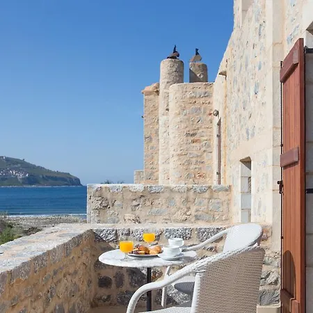 Porto Vitilo Boutique 3* Karavostasi (East Mani)