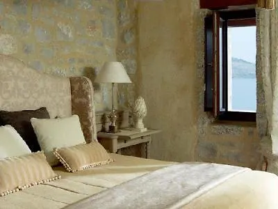 Porto Vitilo Boutique